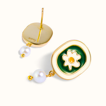 18K Gold Plated Chamomile Lie Pearl Pendant Earrings