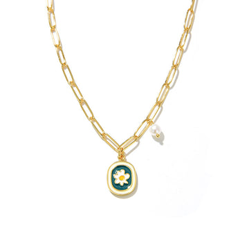 18K Gold Plated Chamomile Lie Pearl Pendant Necklace